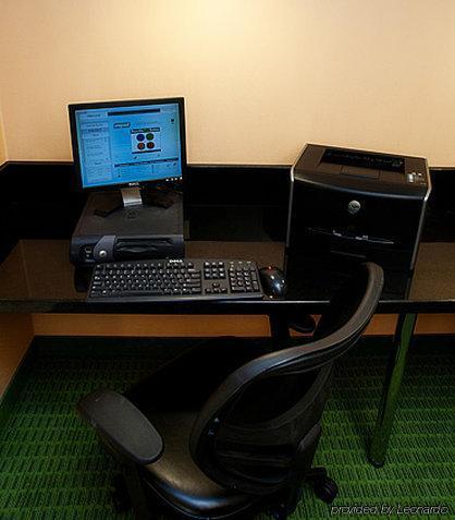 Fairfield & Dallas Hotel 3*