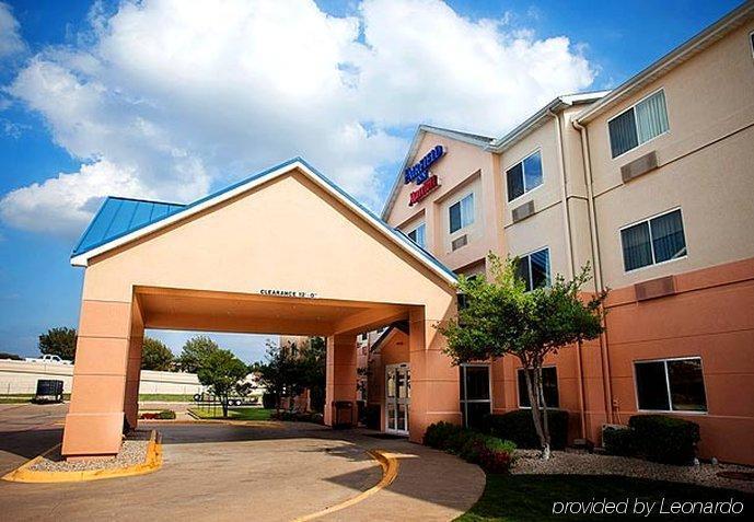 Fairfield & Dallas Hotel